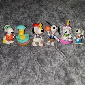 6 Vintage 80's Snoopy Figures